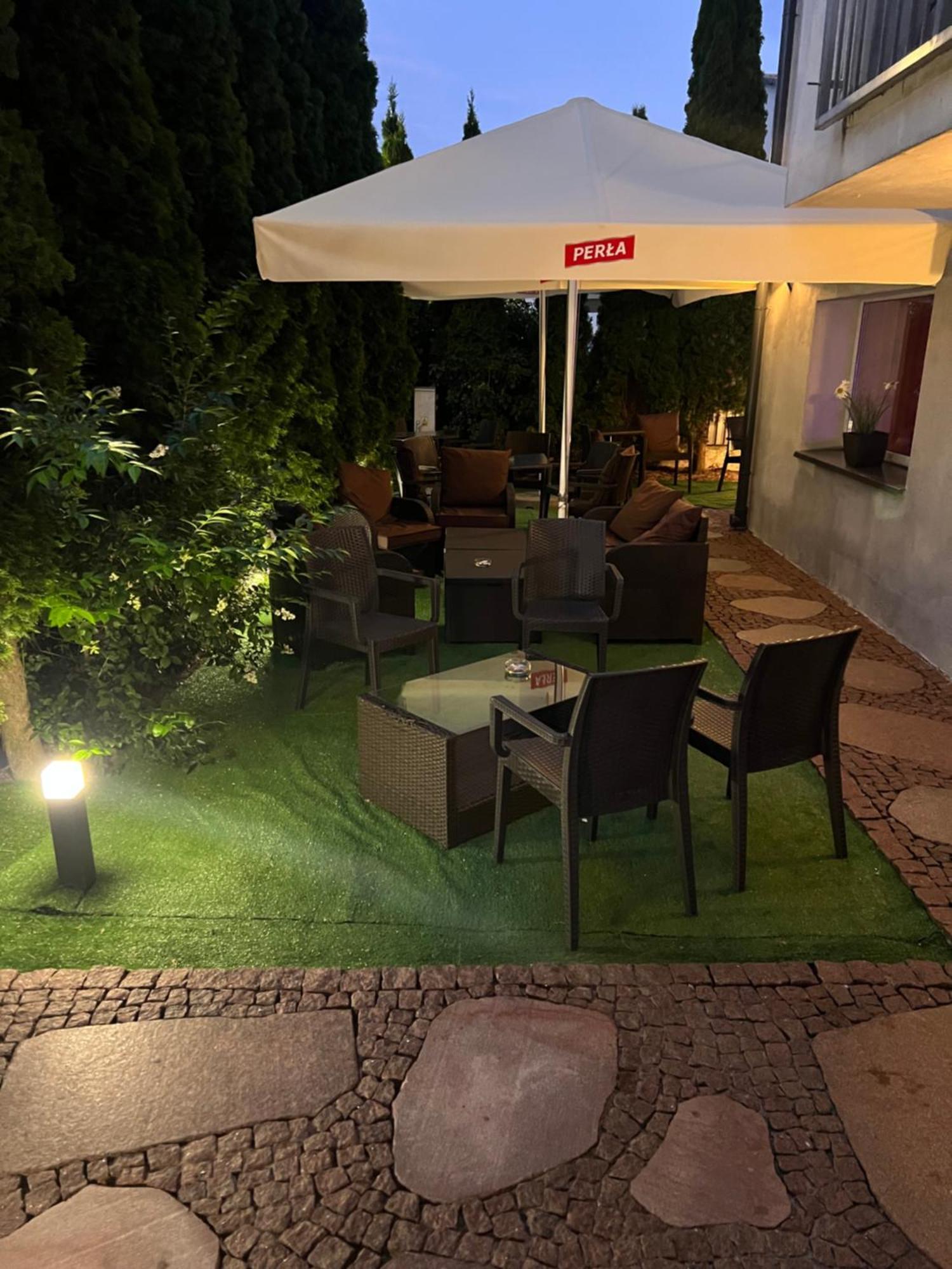 Dom Wczasowy Koral Dziwnów Exteriör bild